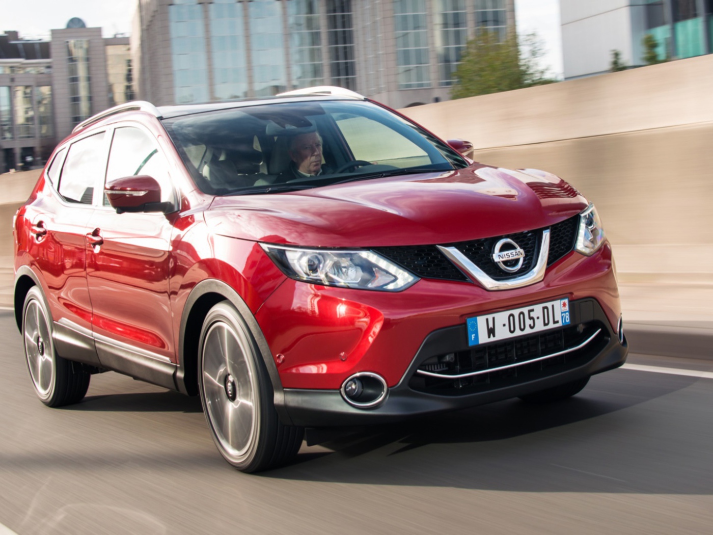 Тест драйв автомобиля Nissan Quashqai 2014