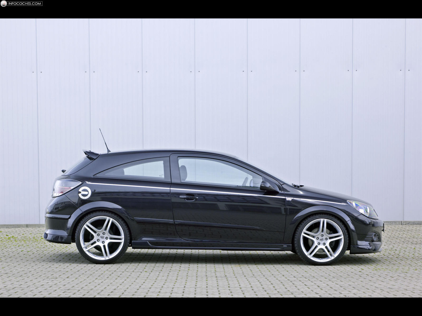 Фото автомобиля Opel Astra GTC