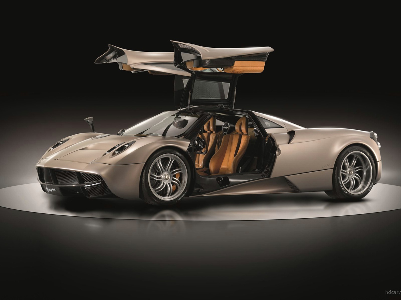 Надежная машина Pagani Huayra