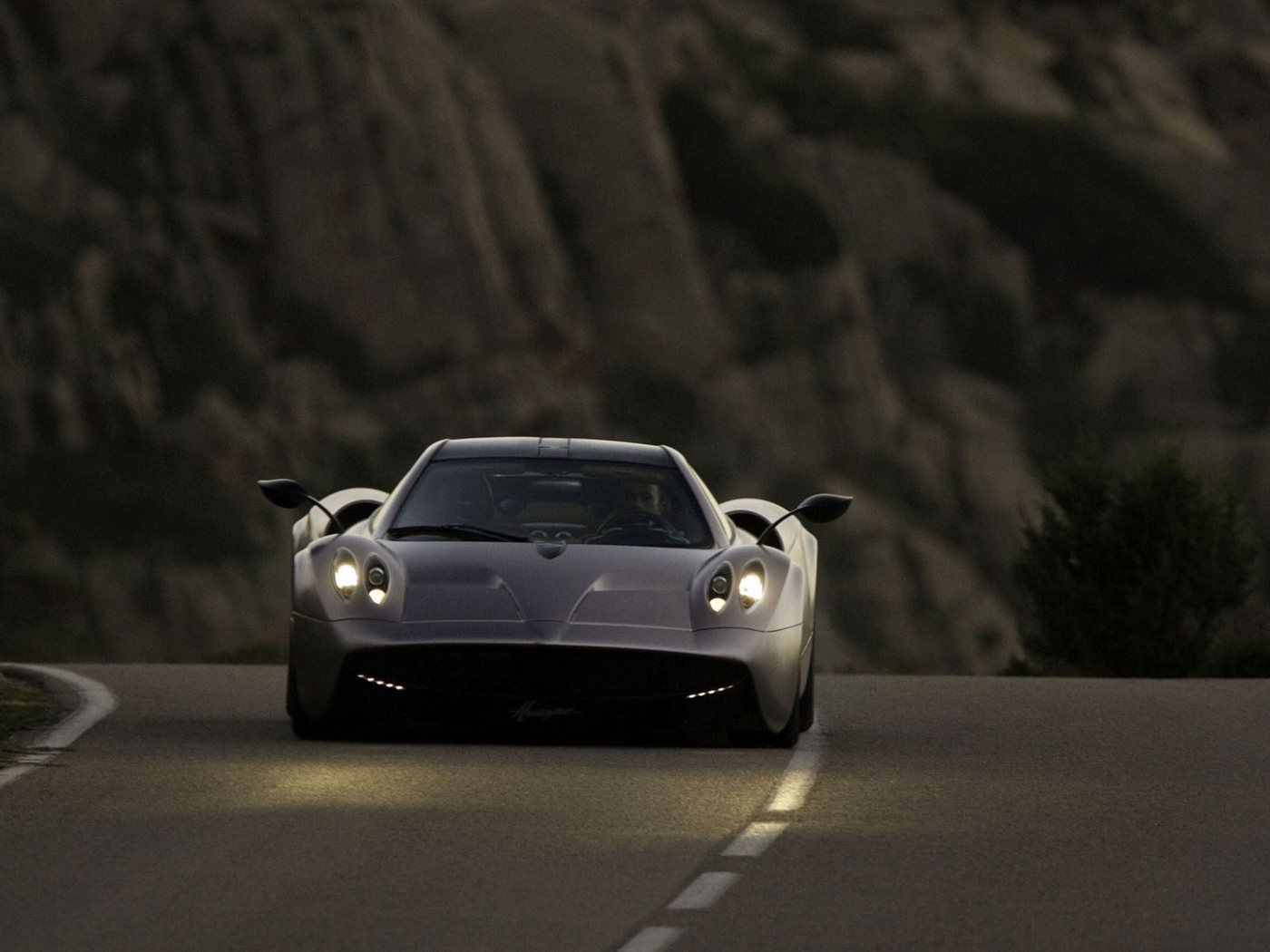 Фото автомобиля Pagani Huayra
