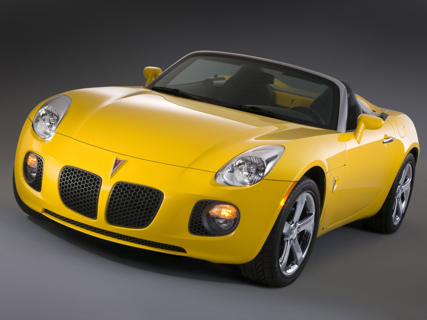 Новый автомобиль Pontiac Solstice