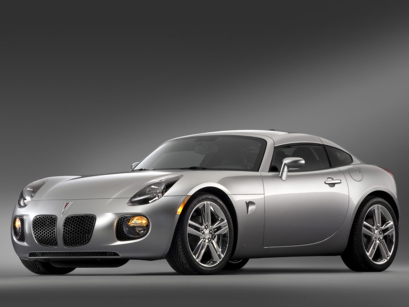 Надежный автомобиль Pontiac Solstice