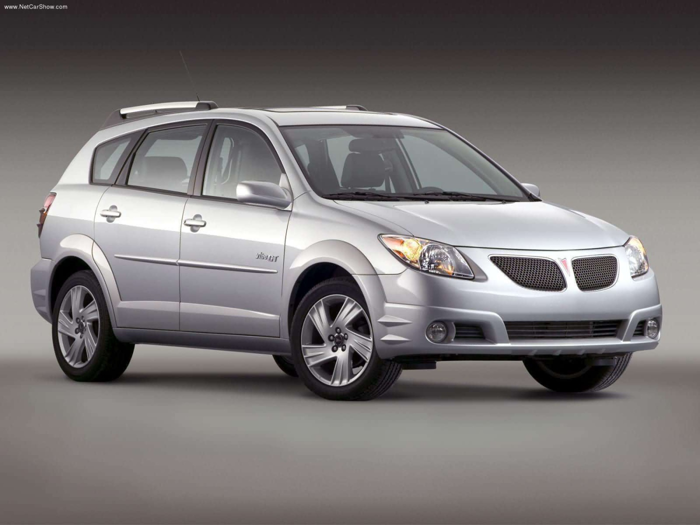 Новая машина Pontiac Vibe