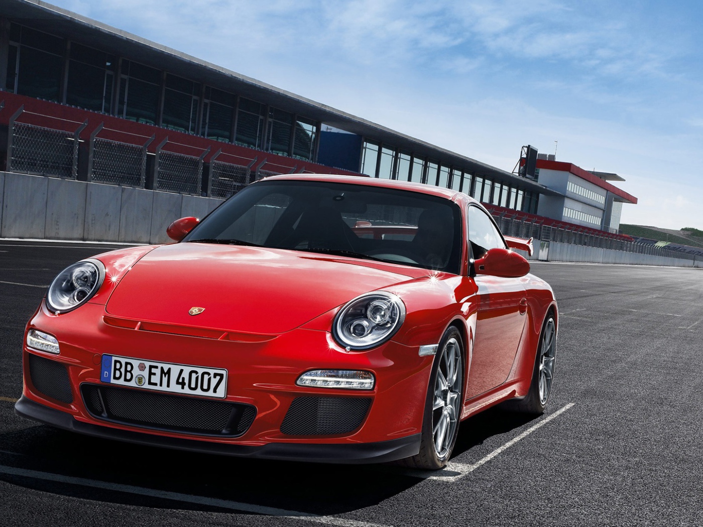 Автомобиль Porsche 911