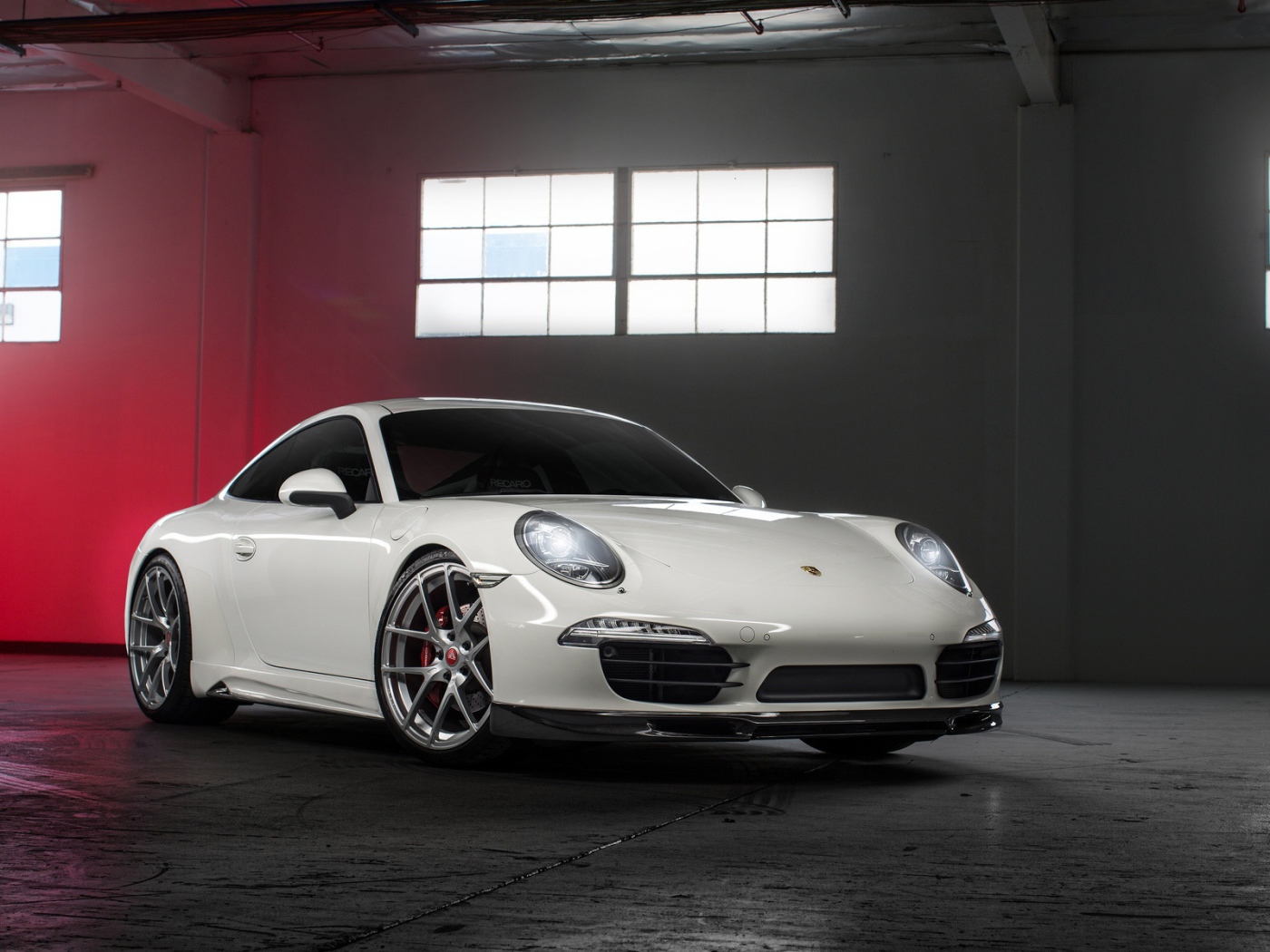 Красивый Porsche 911