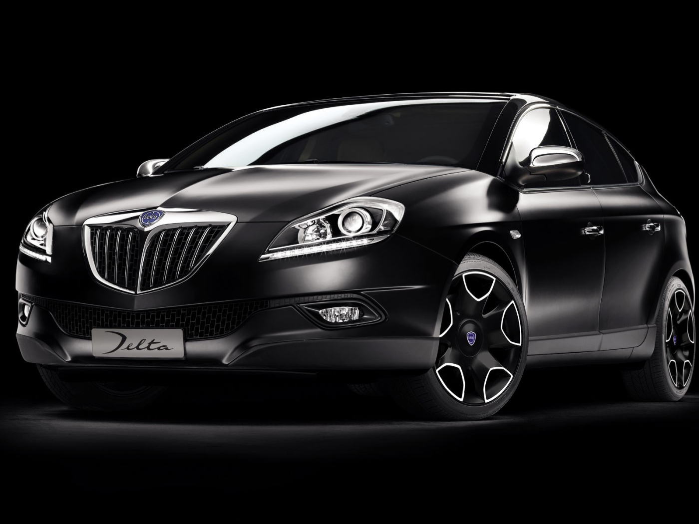 Автомобиль Ланция Дельта