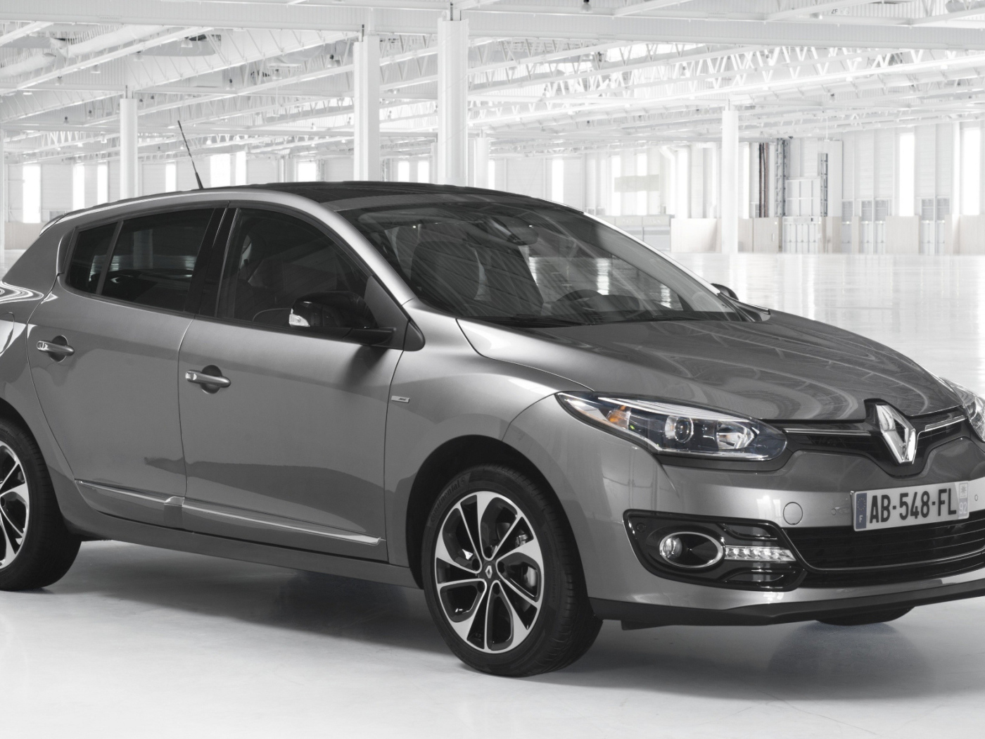 Надежная машина Renault Megane 2014