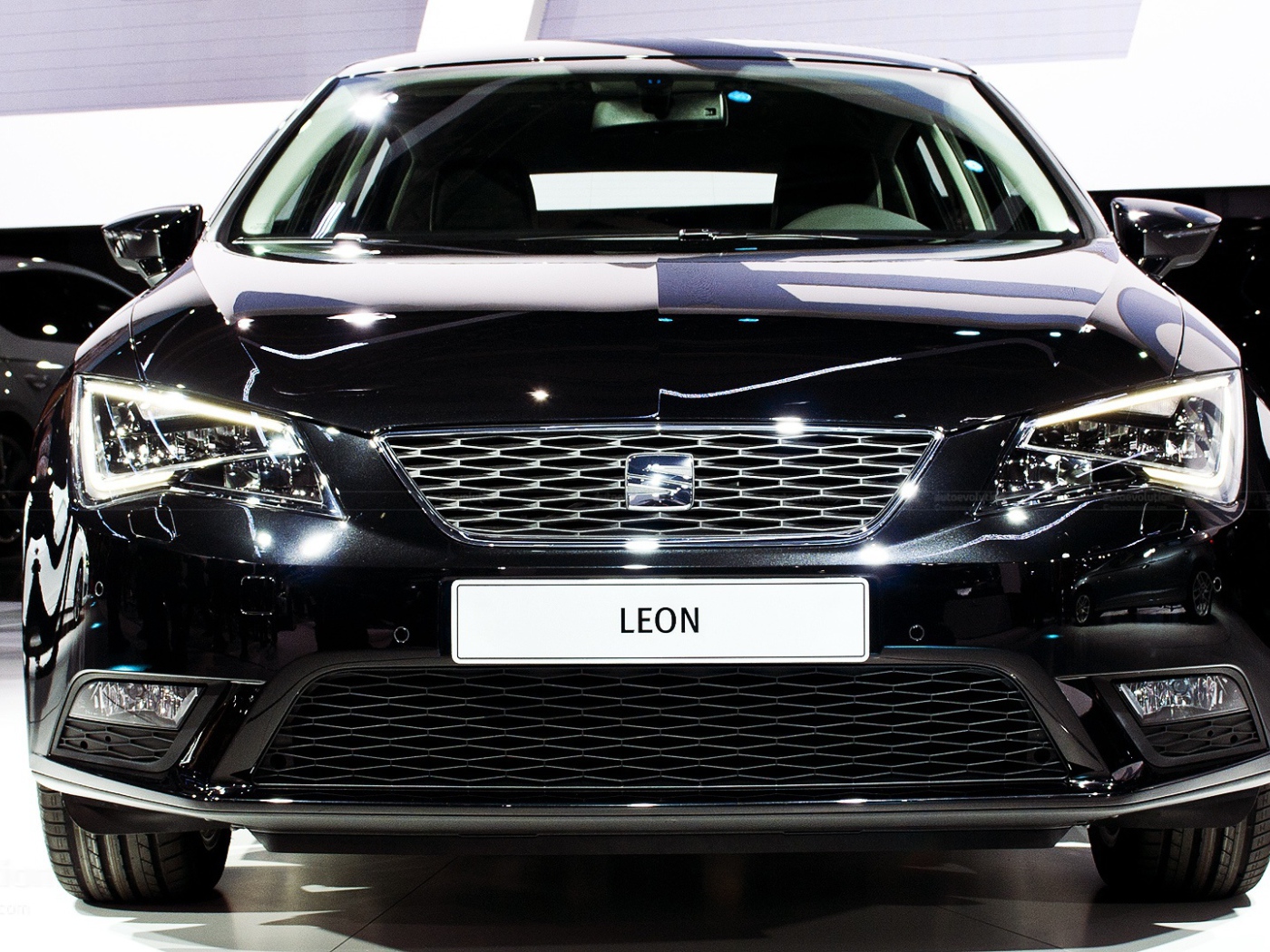 Новый автомобиль Seat leon