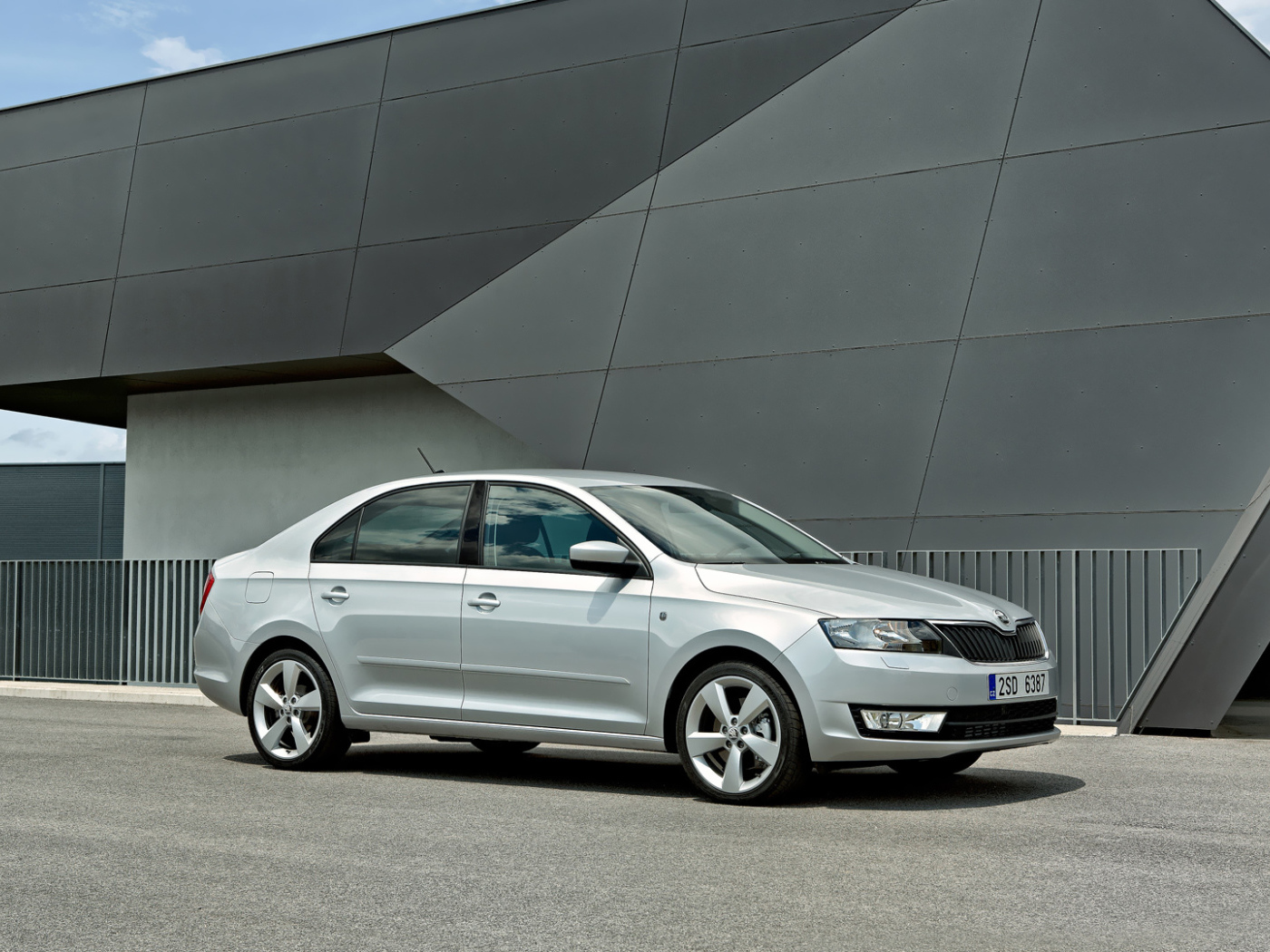 Новый автомобиль Skoda Rapid