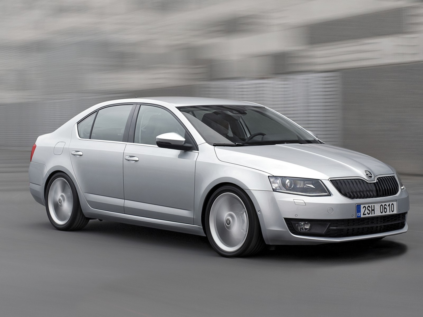 Надежный автомобиль Skoda Octavia 2013