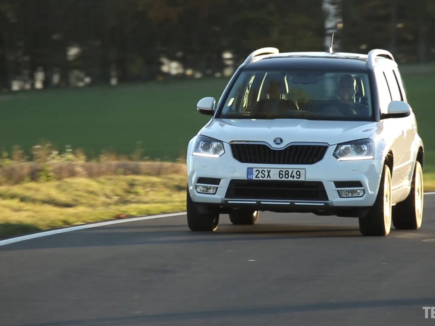 Skoda yeti лампа противотуманной фары. шкода йети 2014 лампы. škoda yeti 2014 год легковой универсал. шкода йети 2014 лампы. Skoda yeti outdoor.