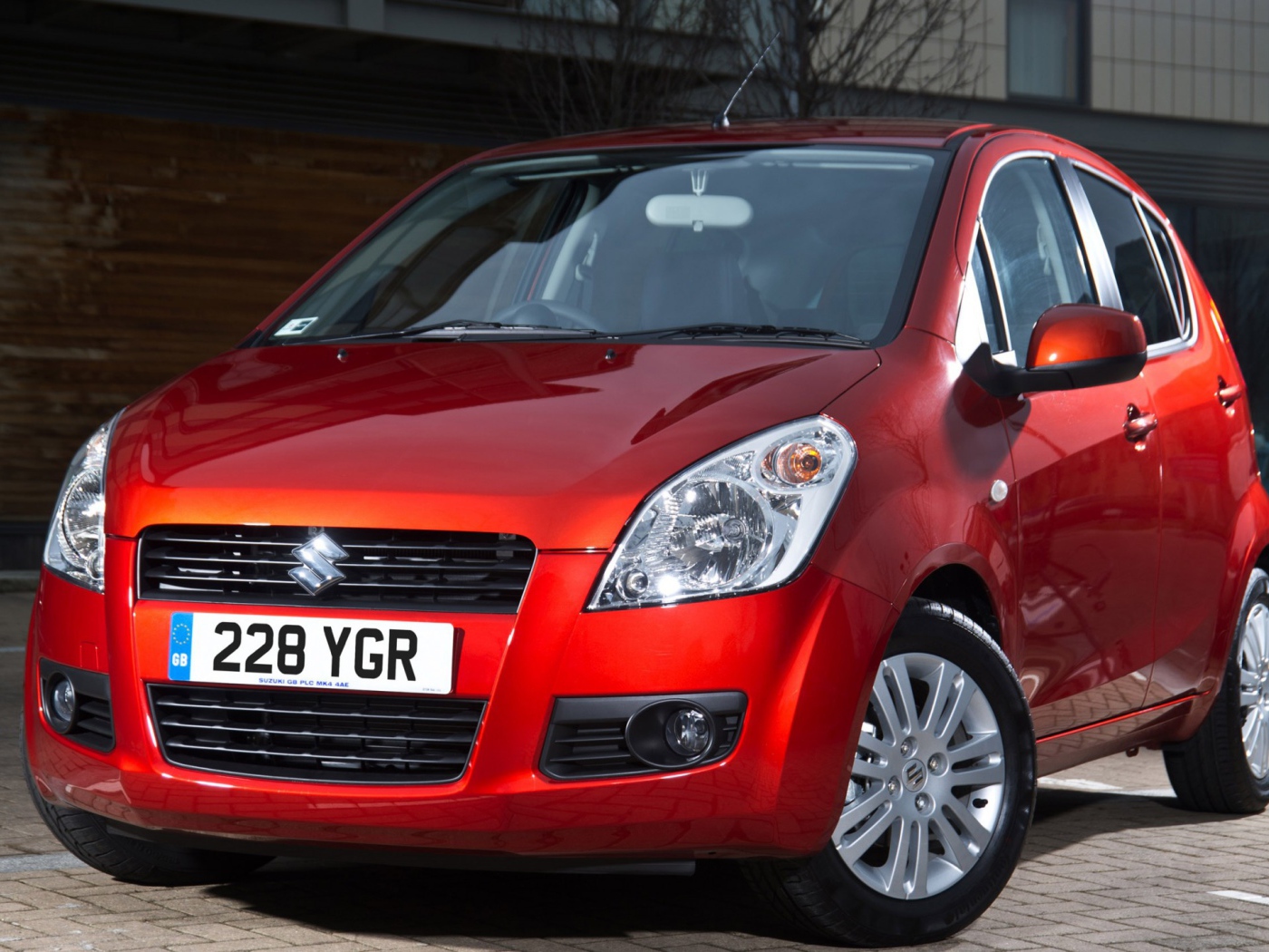 Тест драйв автомобиля Suzuki Splash