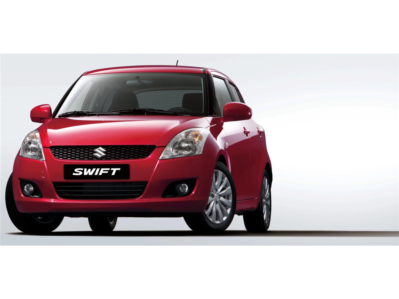 Автомобиль марки Suzuki модели Swift