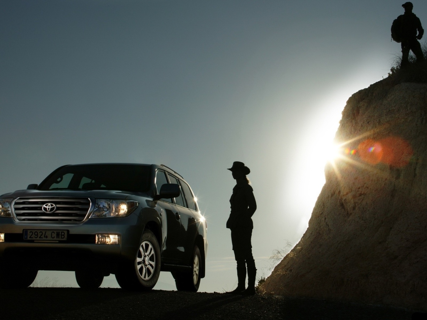 Дизайн автомобиля Toyota Land Cruiser 200