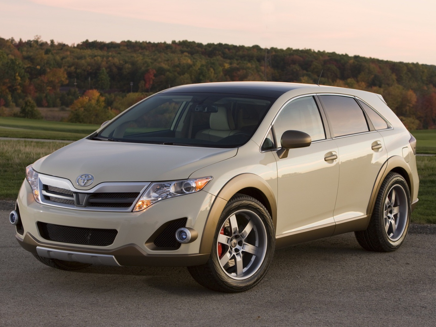 Надежный автомобиль Toyota Venza