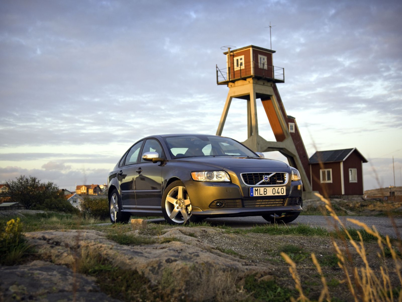 Новый автомобиль Volvo s40