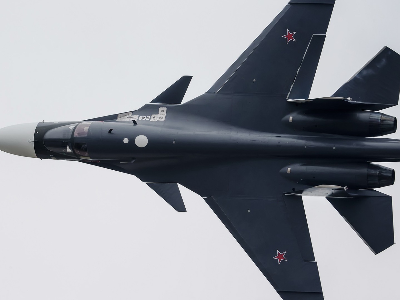 Вид истребителя сверху