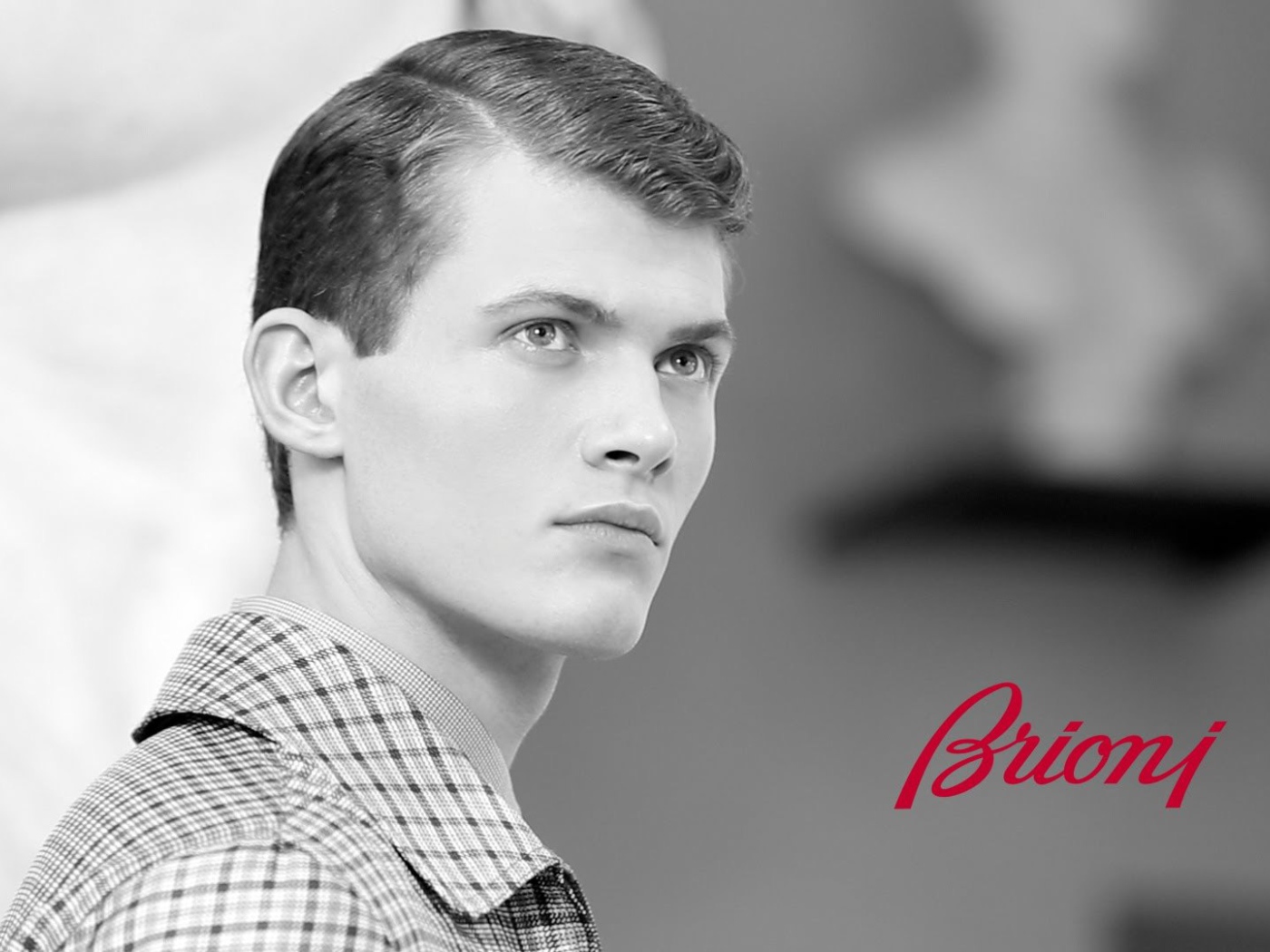 Модная одежда Brioni