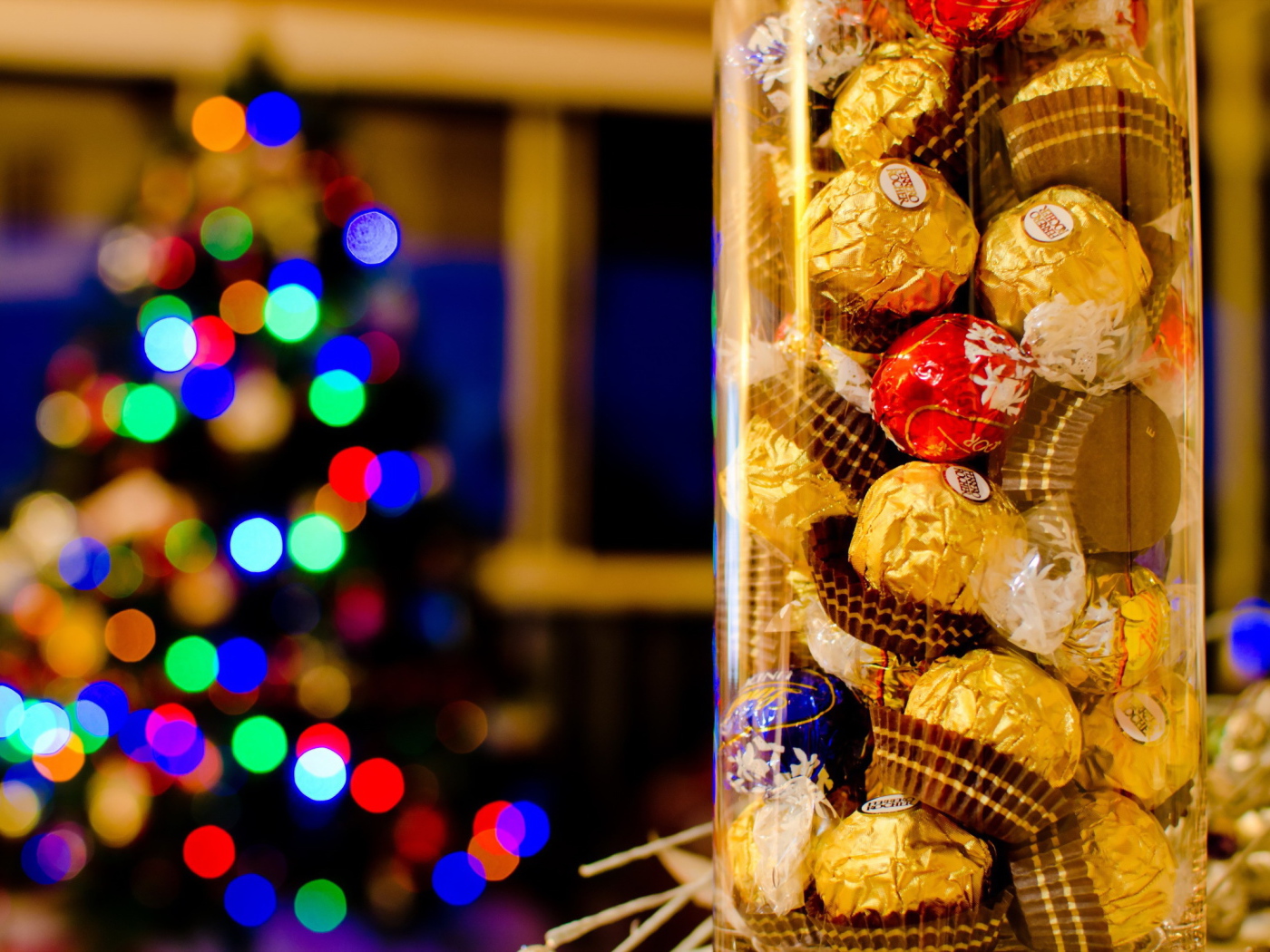 Коробка с конфетами