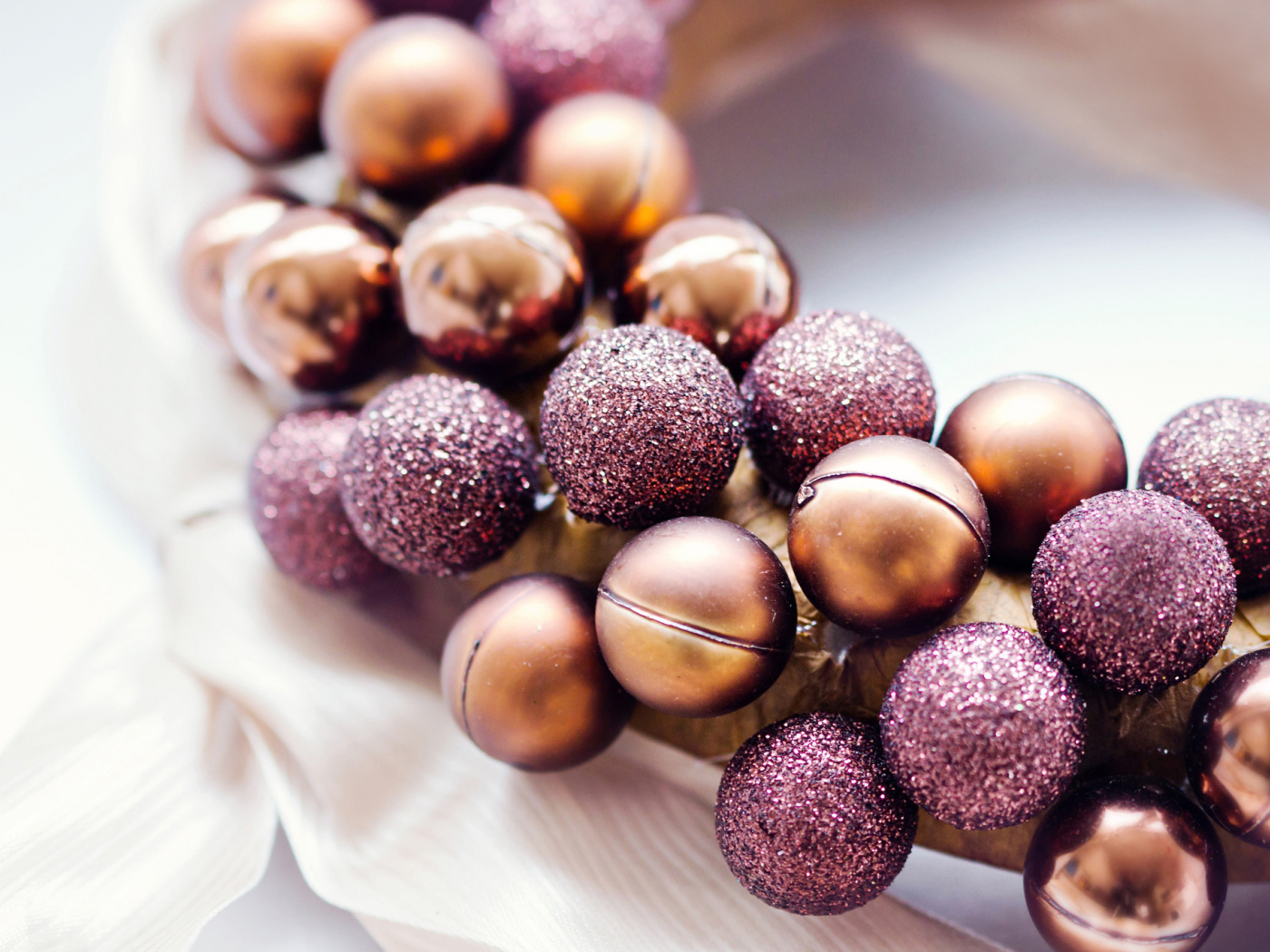 Венок из шариков