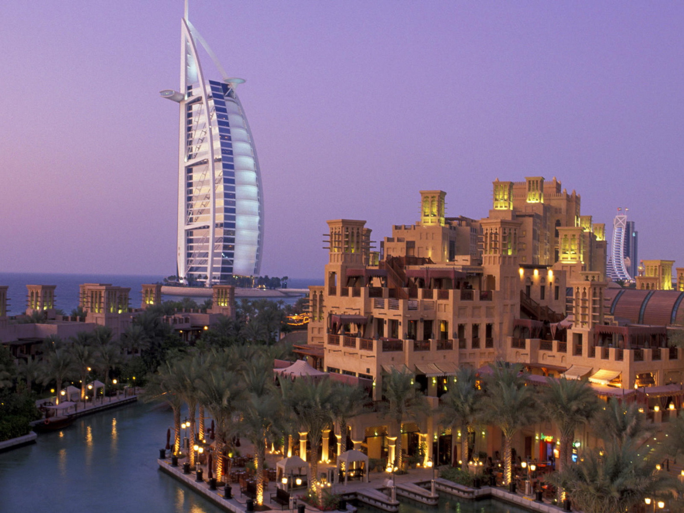 Здание в Дубае