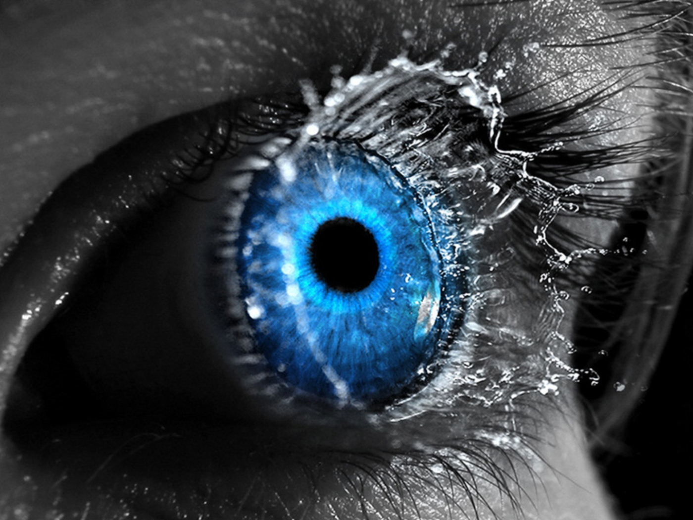 Синий глаз