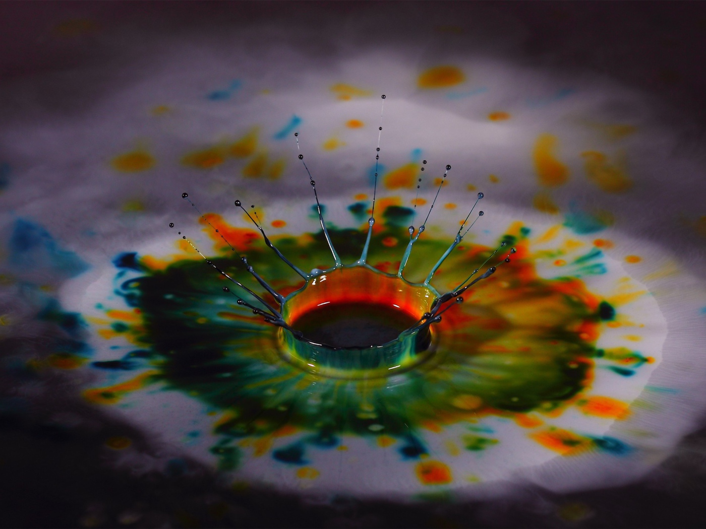 Разноцветные брызги