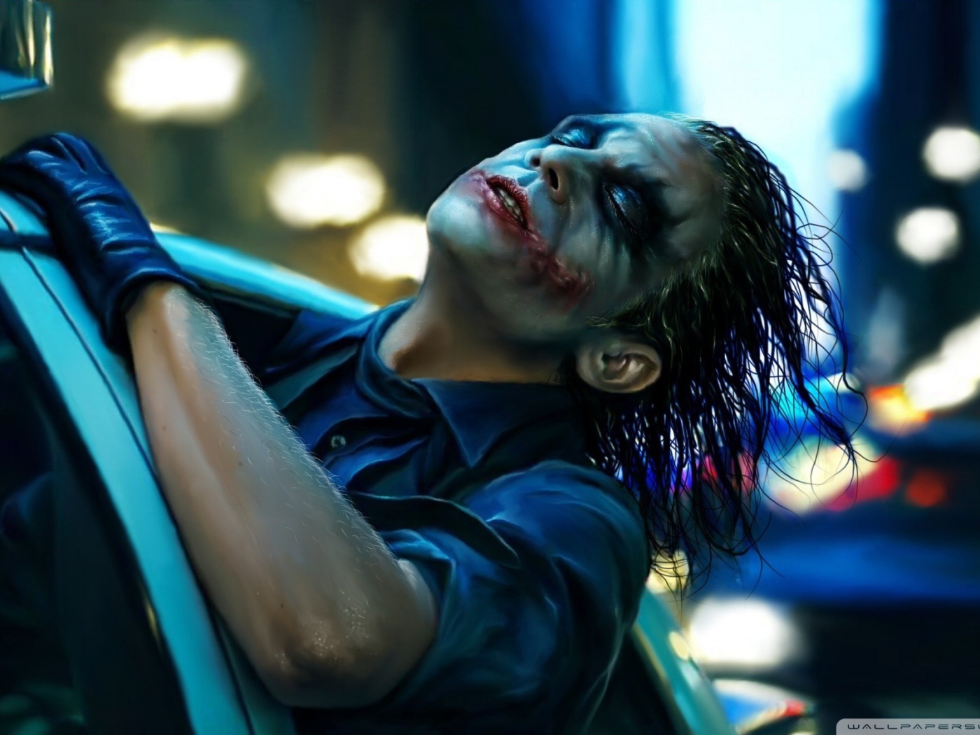 Джокер в полицейском автомобиле