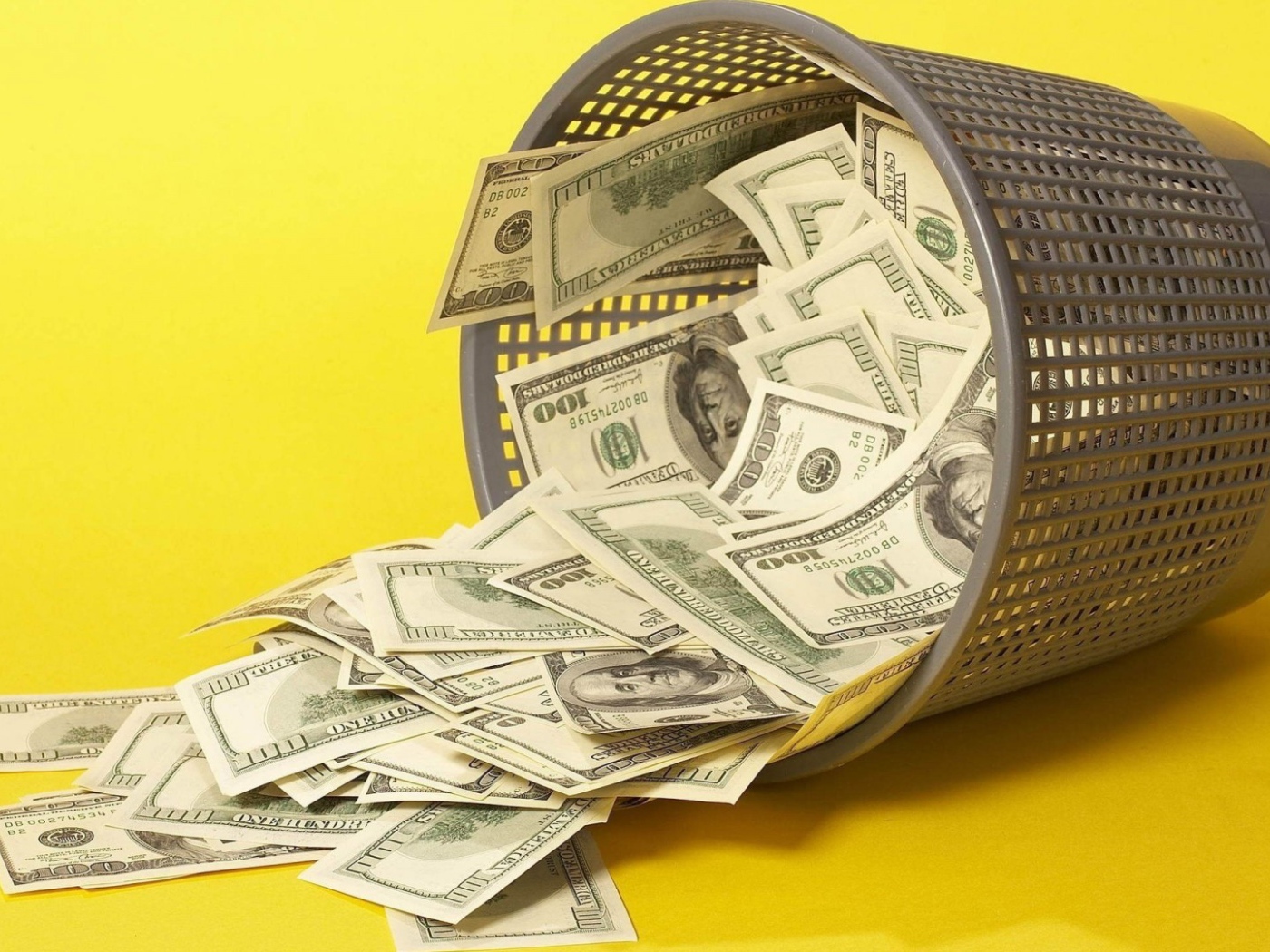 Доллары в корзине