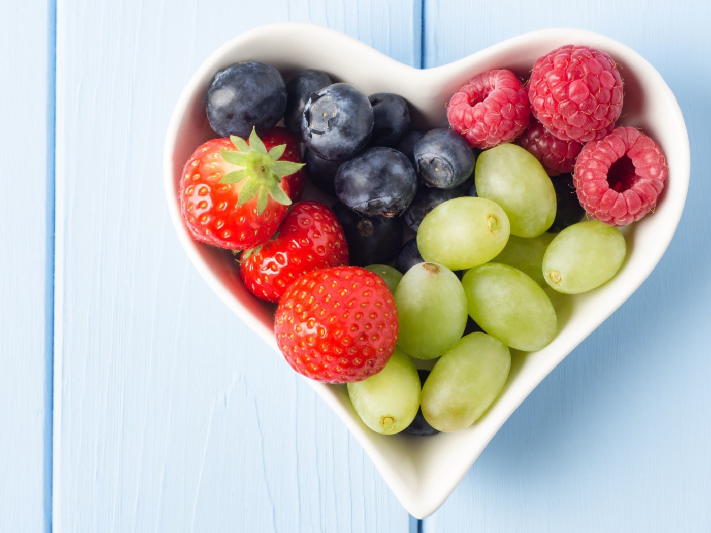 Тарелка с фруктами