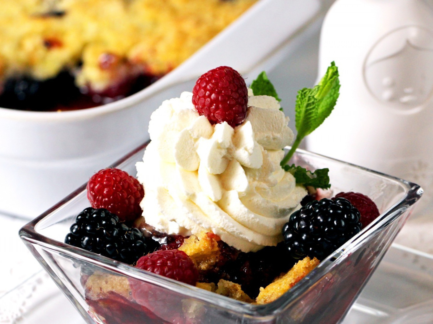 Пирок с ежевикой