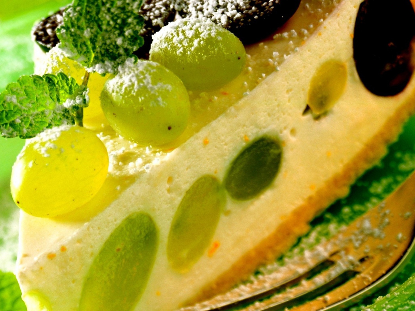 Торт с виноградом