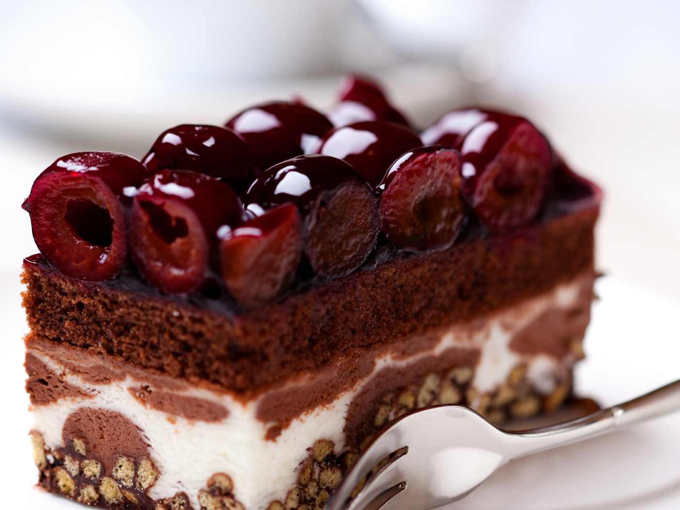 Десерт с вишней