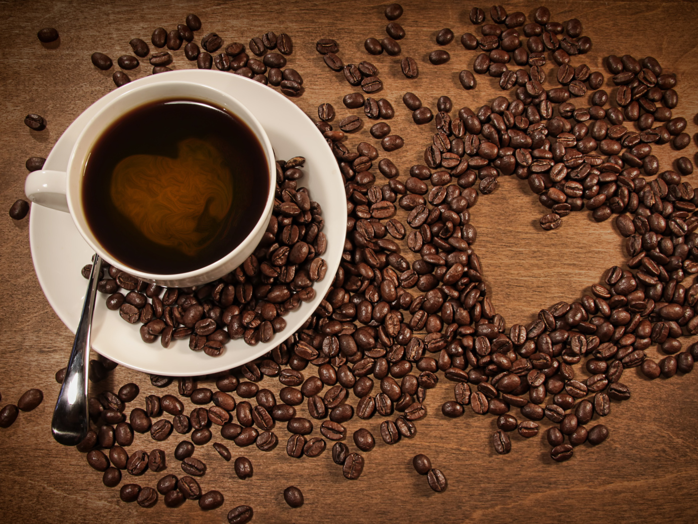 Сердечко из кофейных зерен