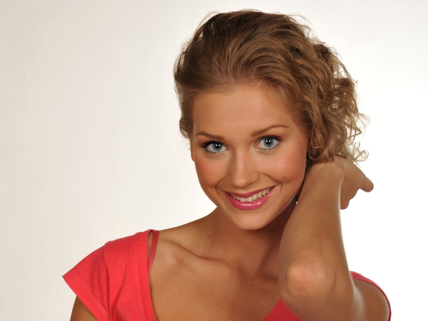 Красивая Кристина Асмус