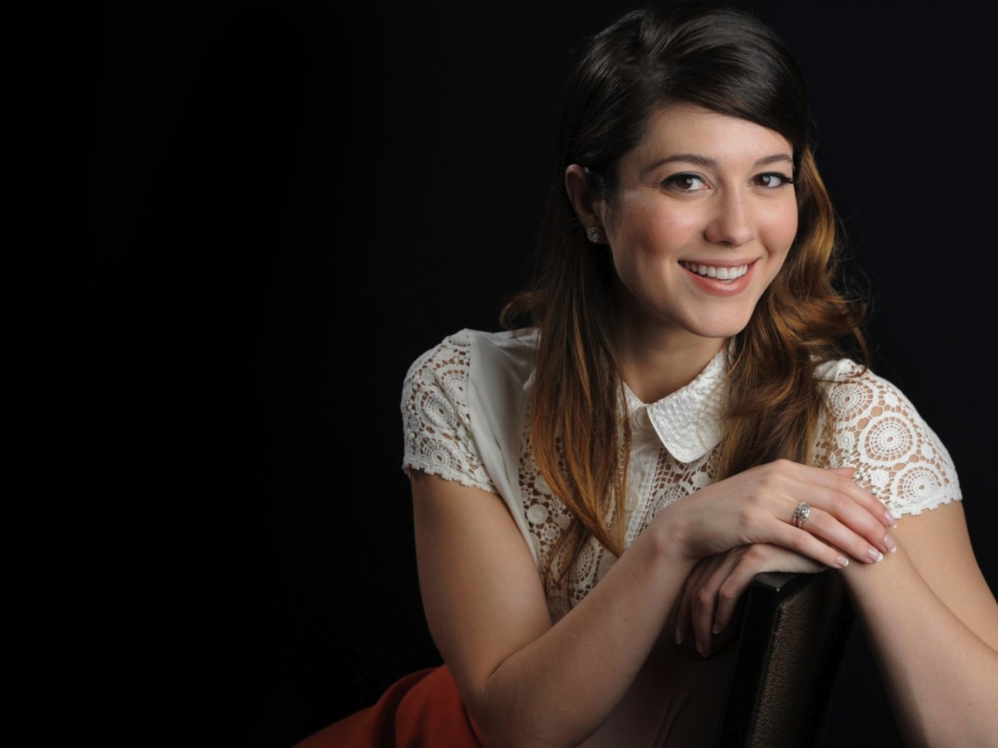 Красивая модель Мэри Элизабет