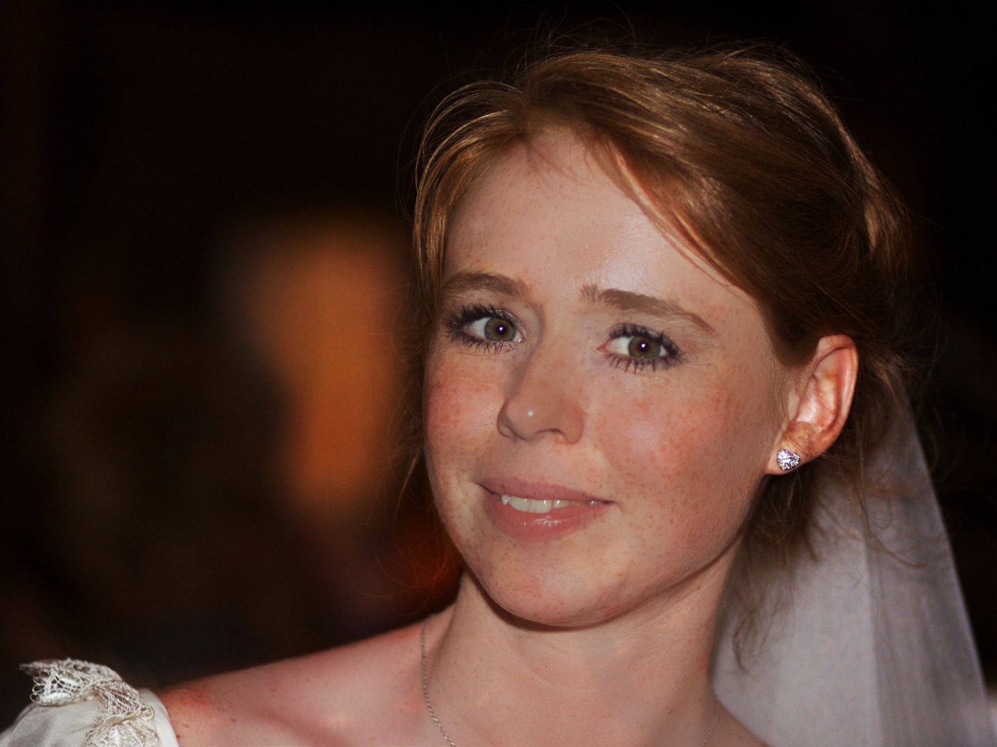 Невеста с веснушками