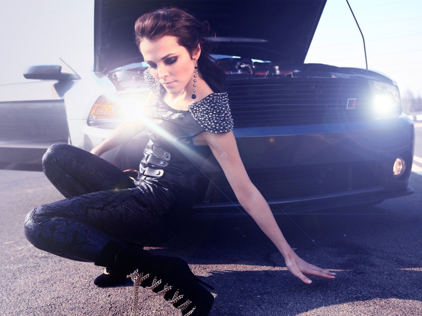 Красивая актриса Сати Казанова