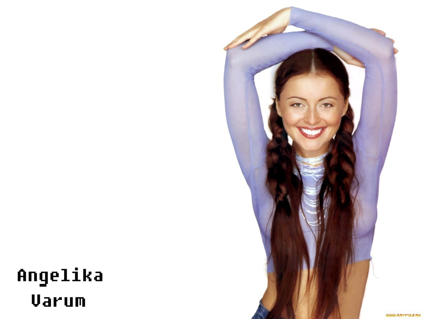 Знаменитая Анжелика Варум