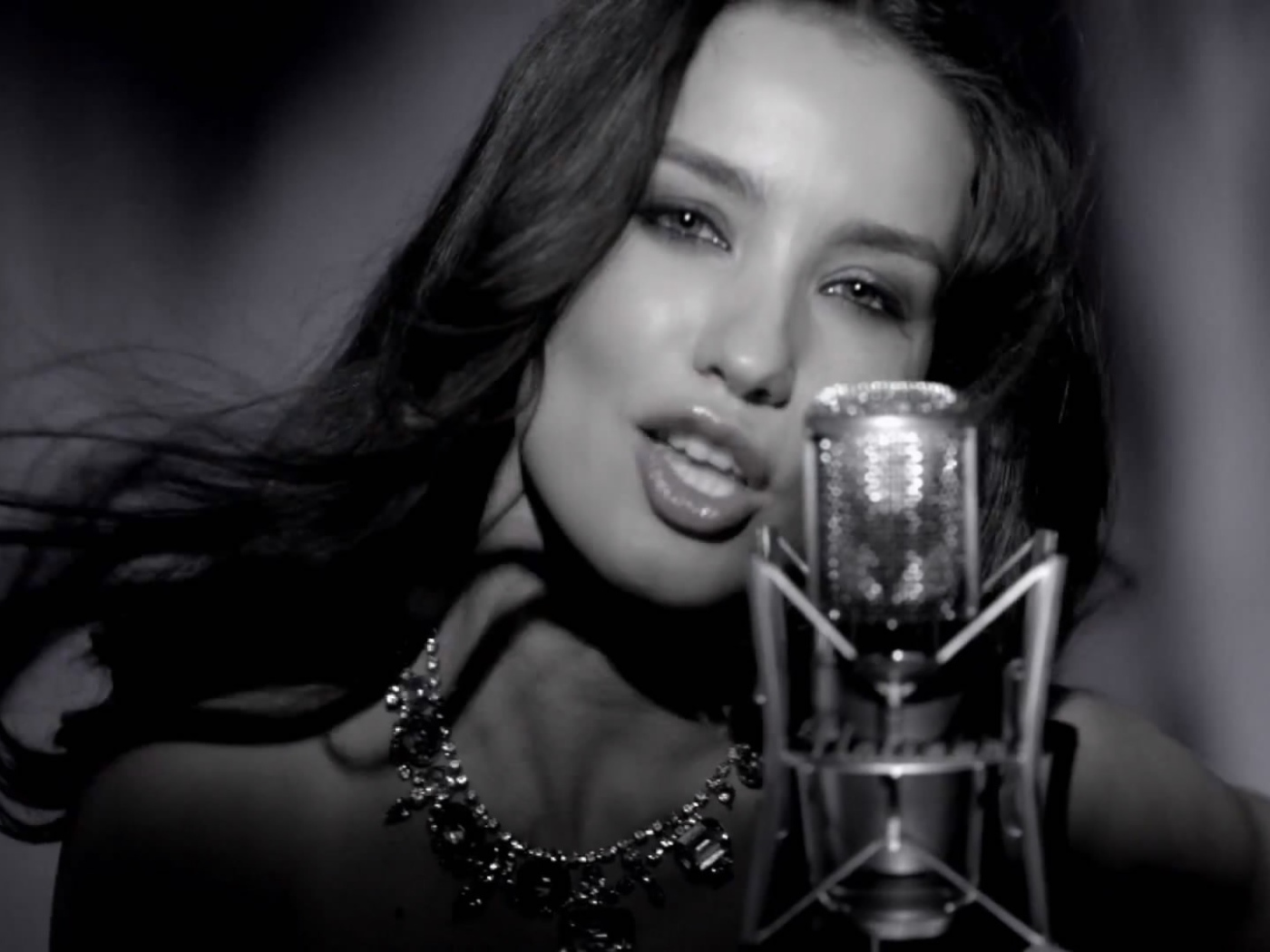 Прекрасная актриса Виктория Дайненко