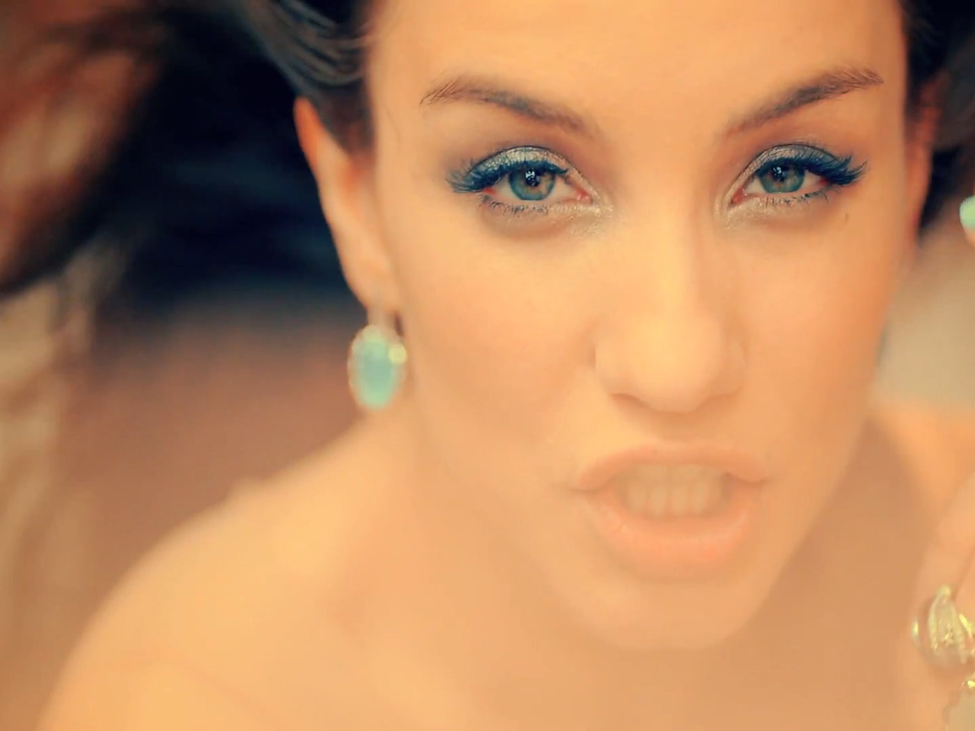 Популярная модель Виктория Дайненко