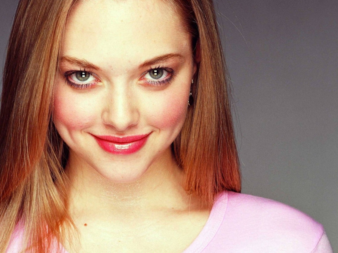 Суперзвезда Аманда Сайфред