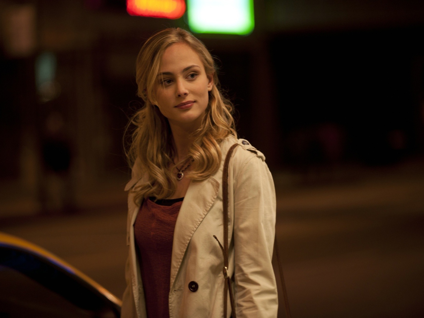 Прекрасная актриса Нора Арнезедер