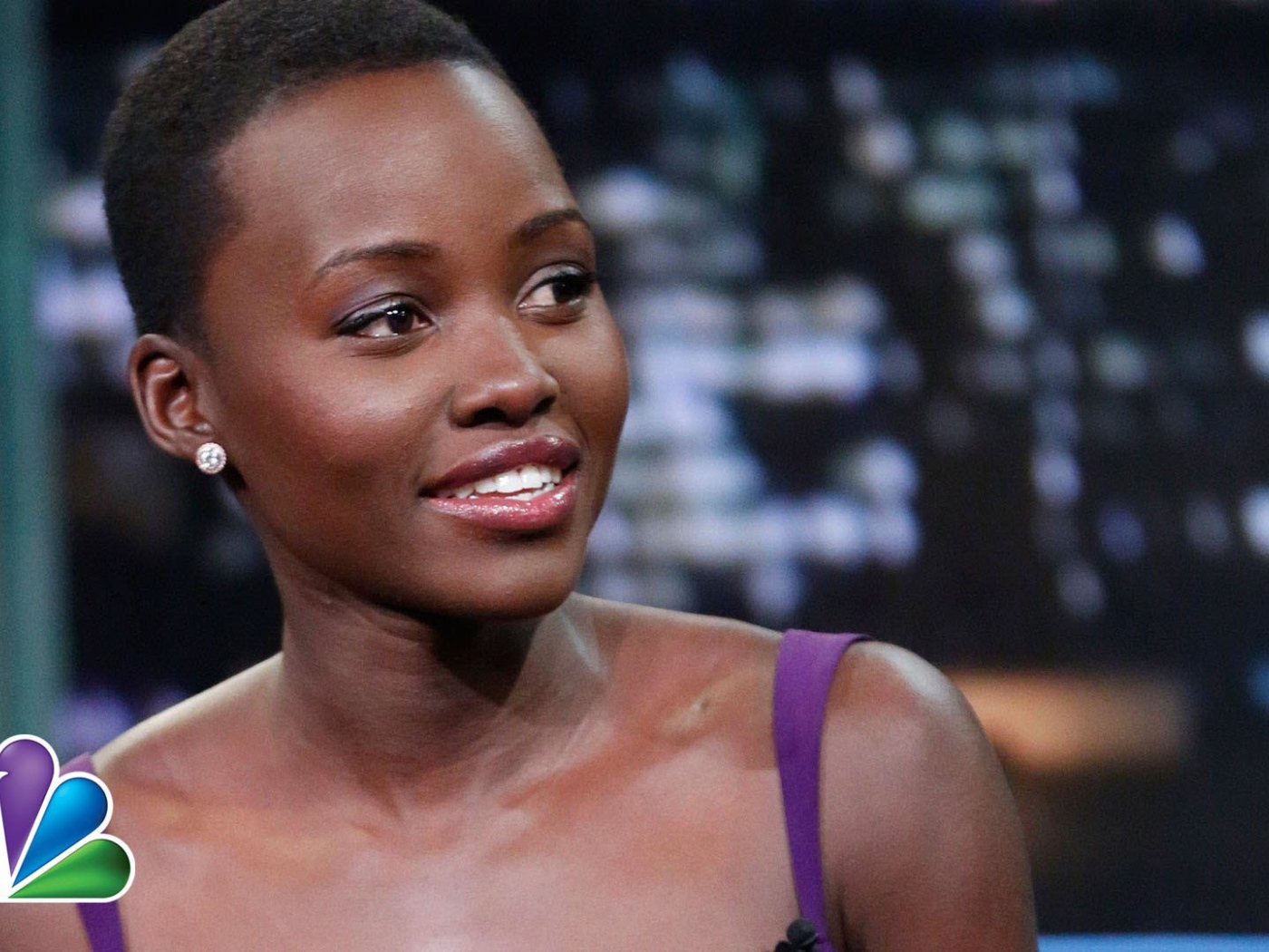 Красивая Лупита Нионго