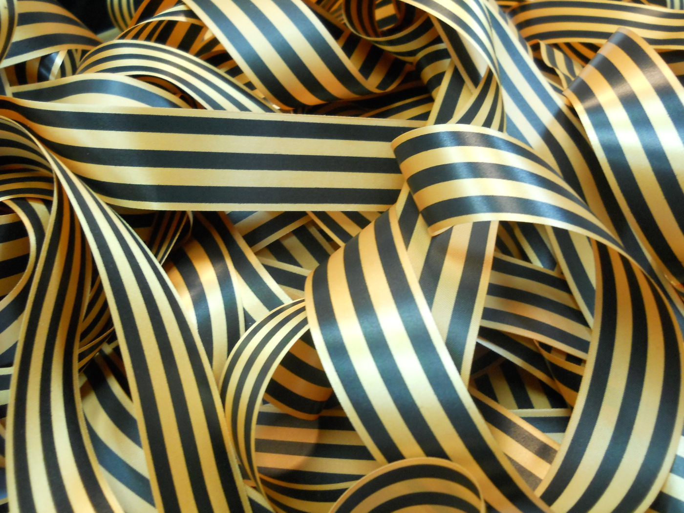 Георгиевские ленты в День Победы 9 мая