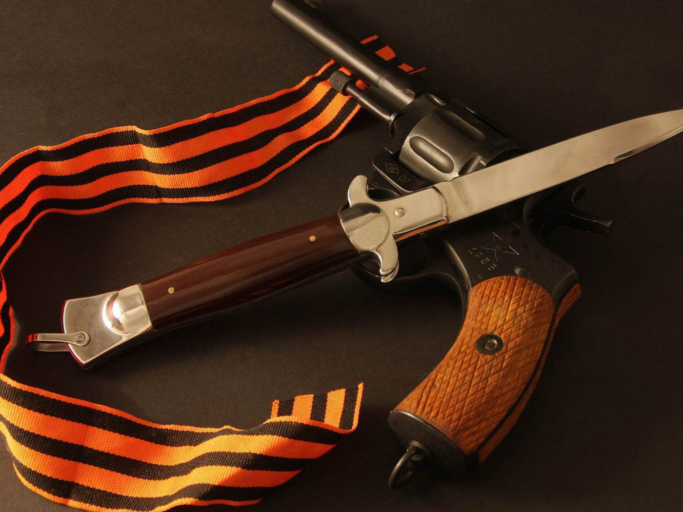 Символы Дня Победы 9 мая