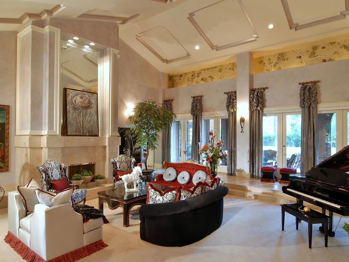 Зал с роялем