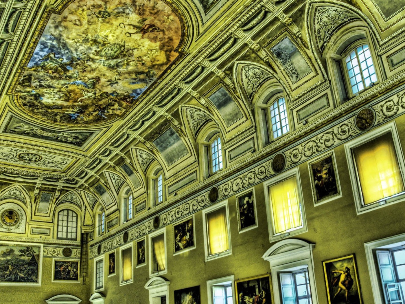 Интеръер дворца