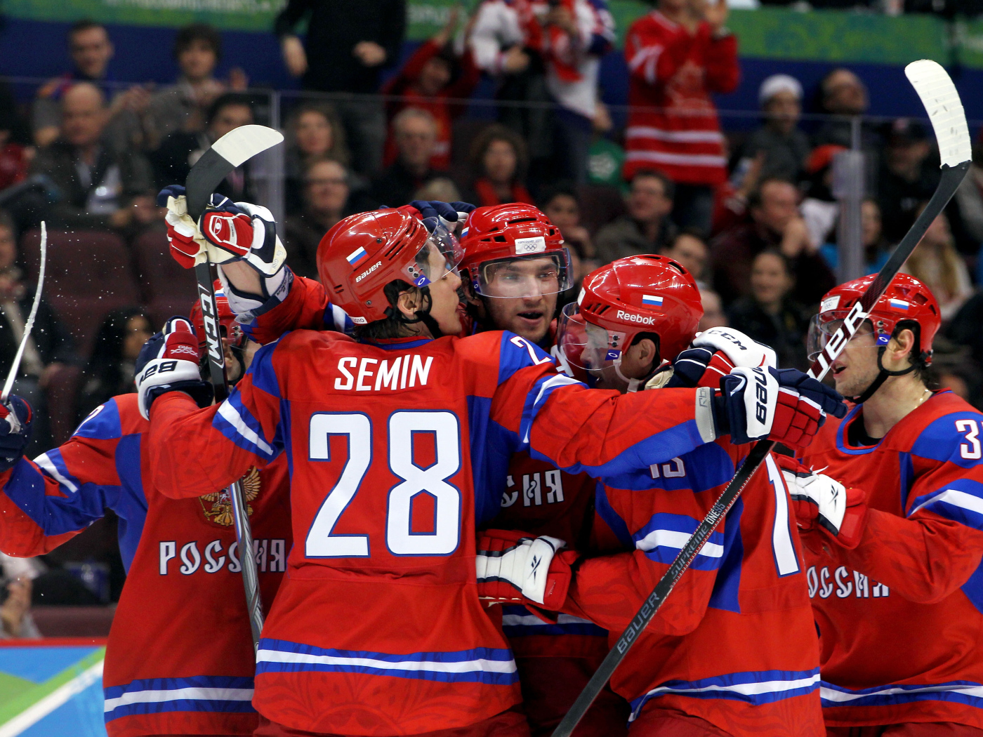 Популярный человек Александр Овечкин
