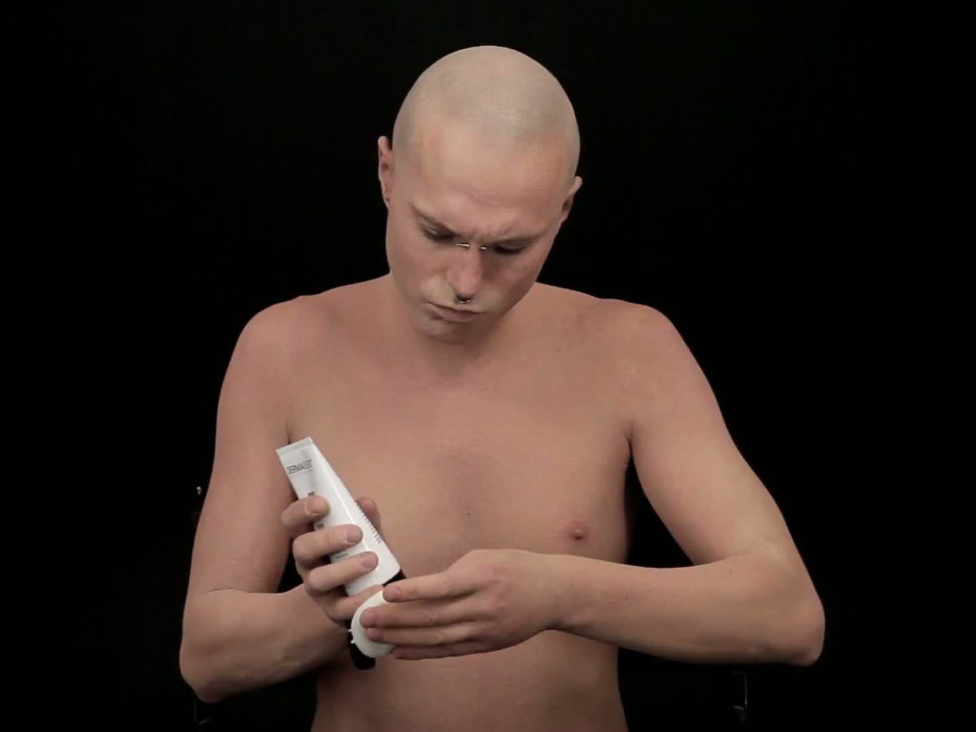 Известный актер Рик Жене